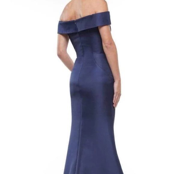 GORGEOUS!  Marsoni gown. - Picture 2 of 9